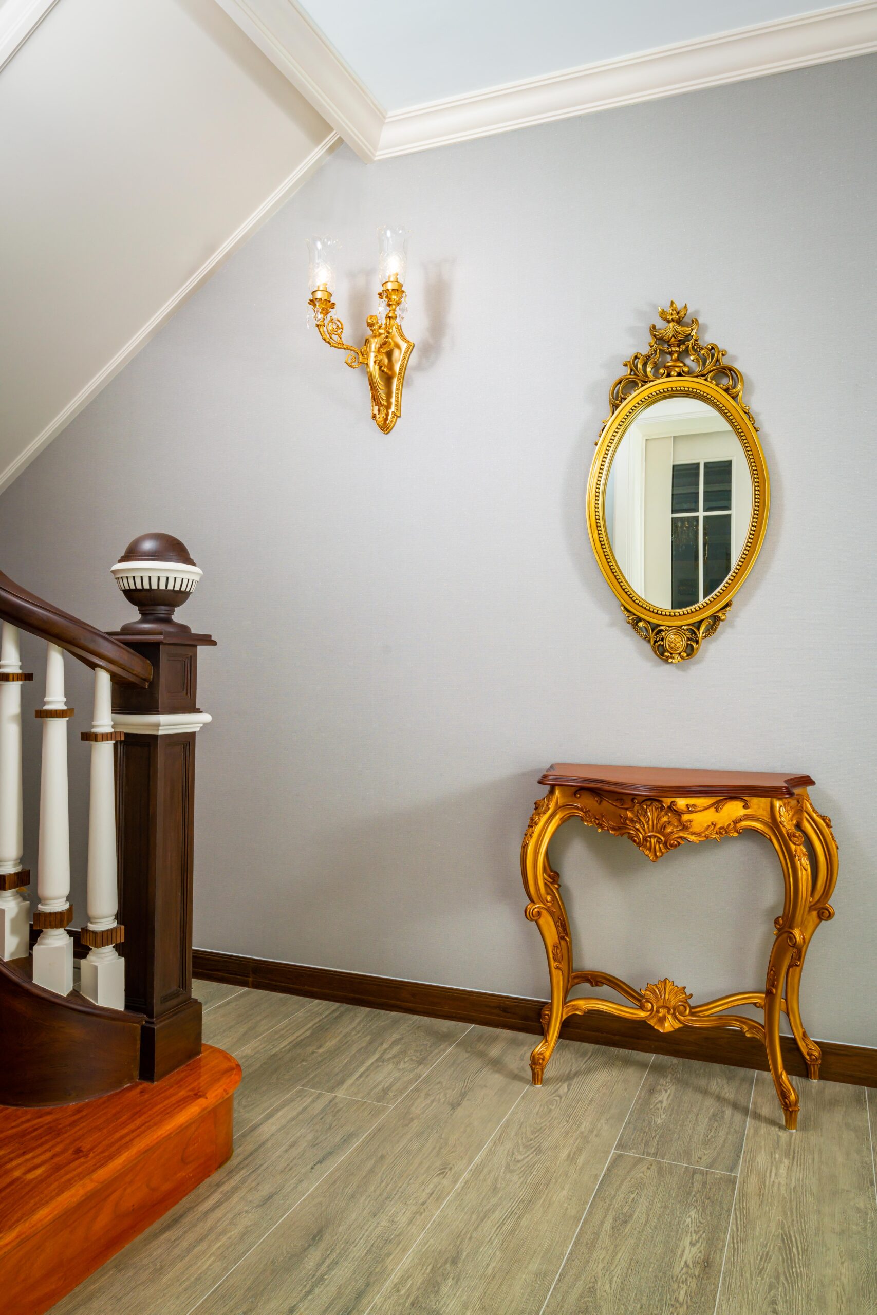 Luxe Style Furniture